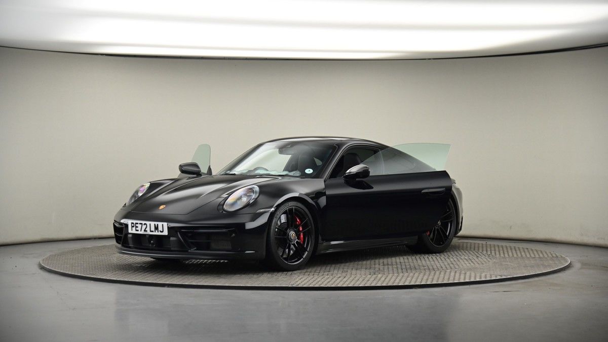 More views of Porsche 911