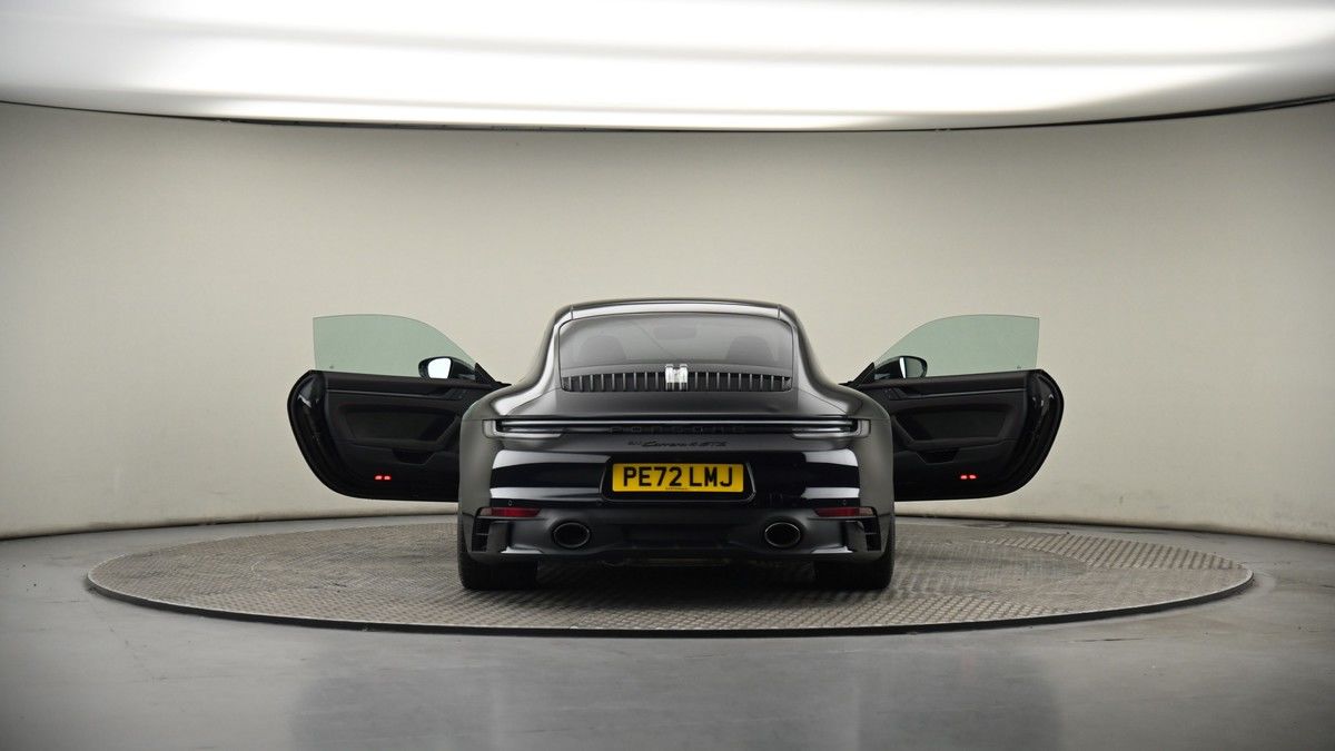 More views of Porsche 911