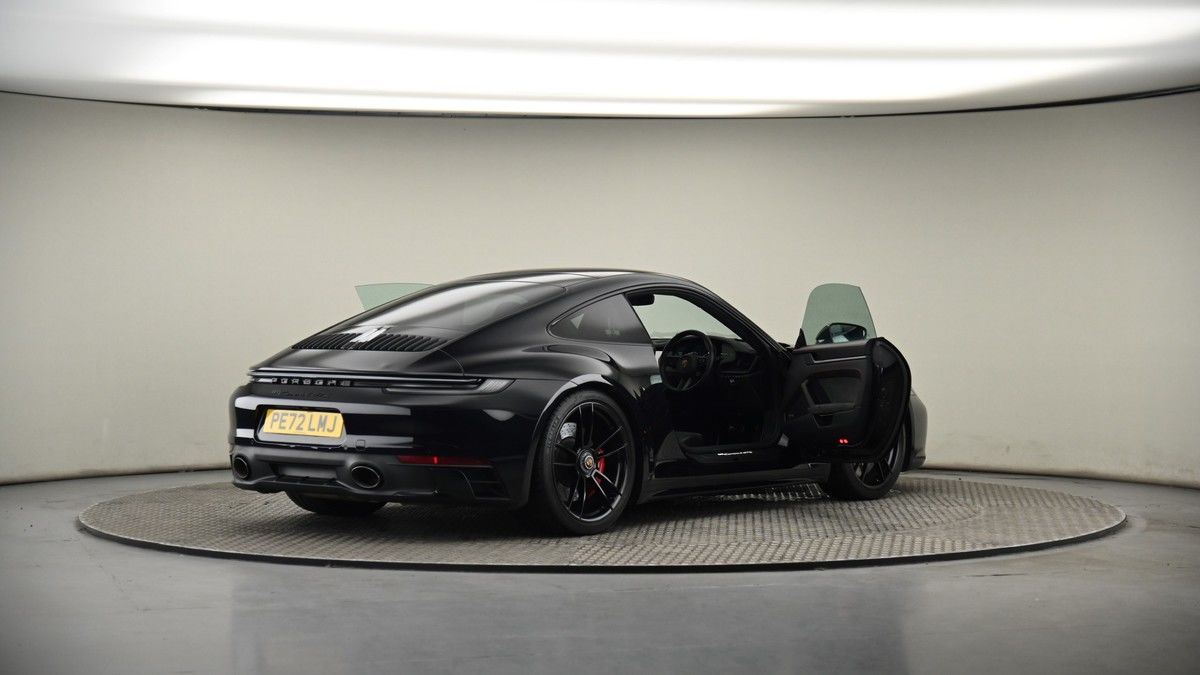 More views of Porsche 911