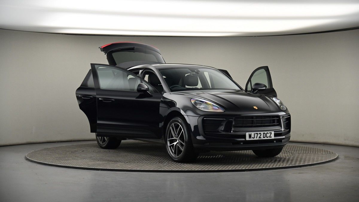 More views of Porsche Macan