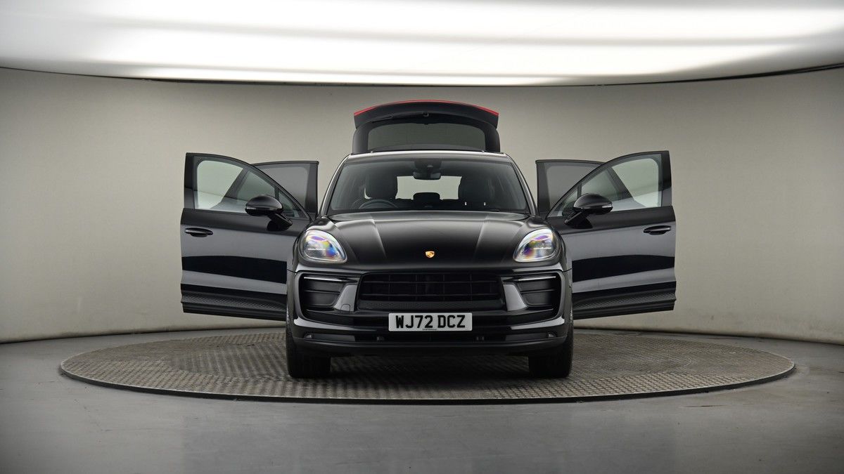 More views of Porsche Macan