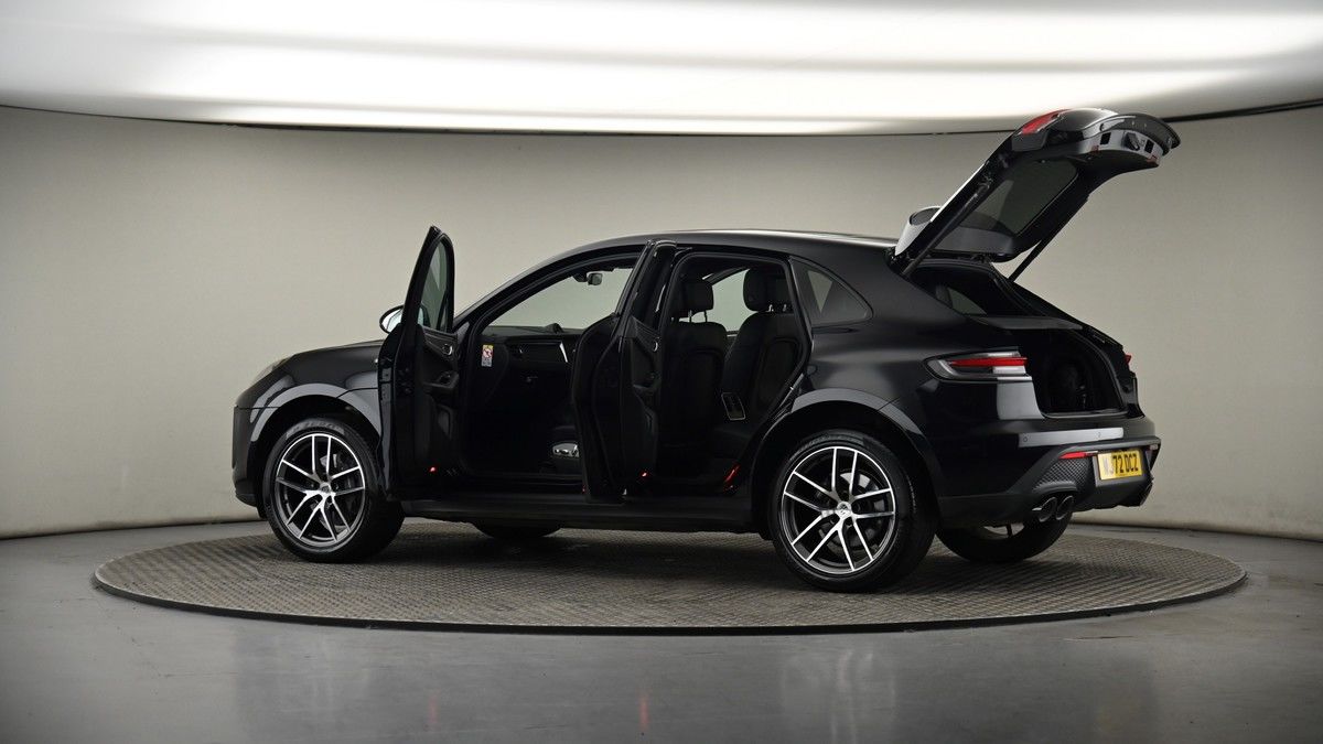 More views of Porsche Macan