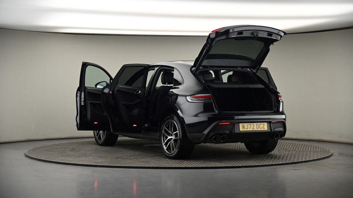Porsche Macan Image 8
