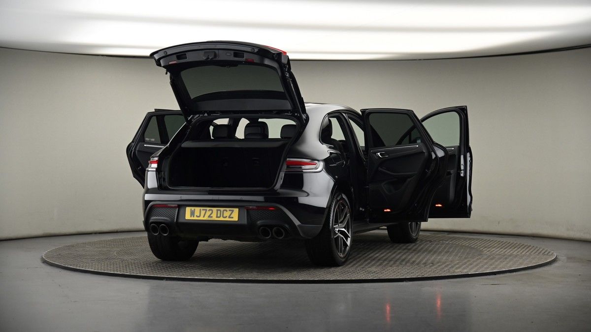 More views of Porsche Macan