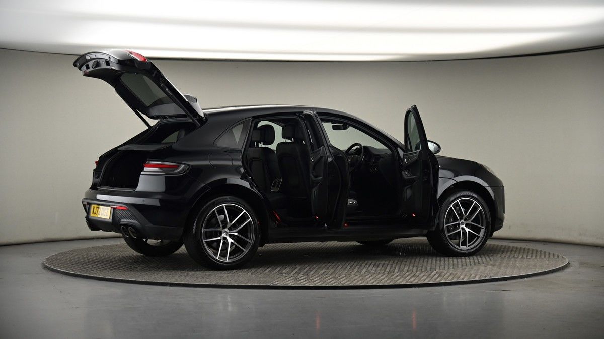 More views of Porsche Macan