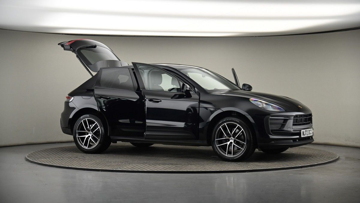 More views of Porsche Macan