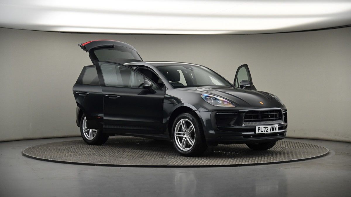 More views of Porsche Macan