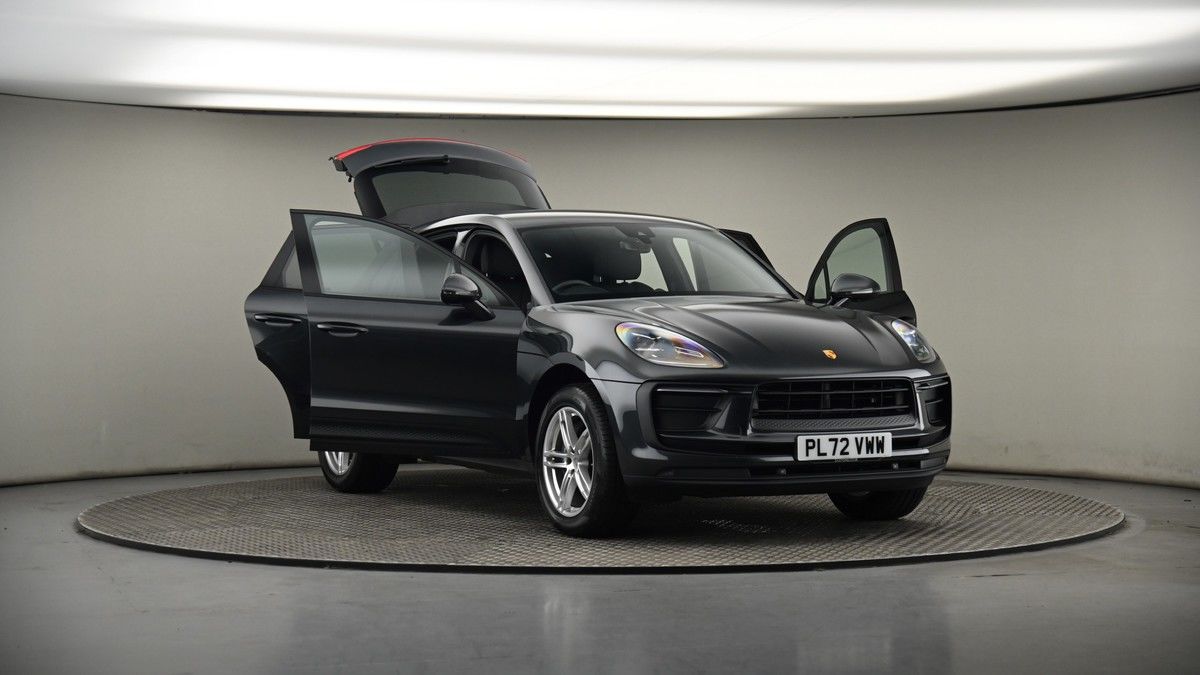 More views of Porsche Macan