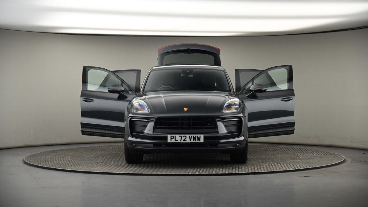 More views of Porsche Macan