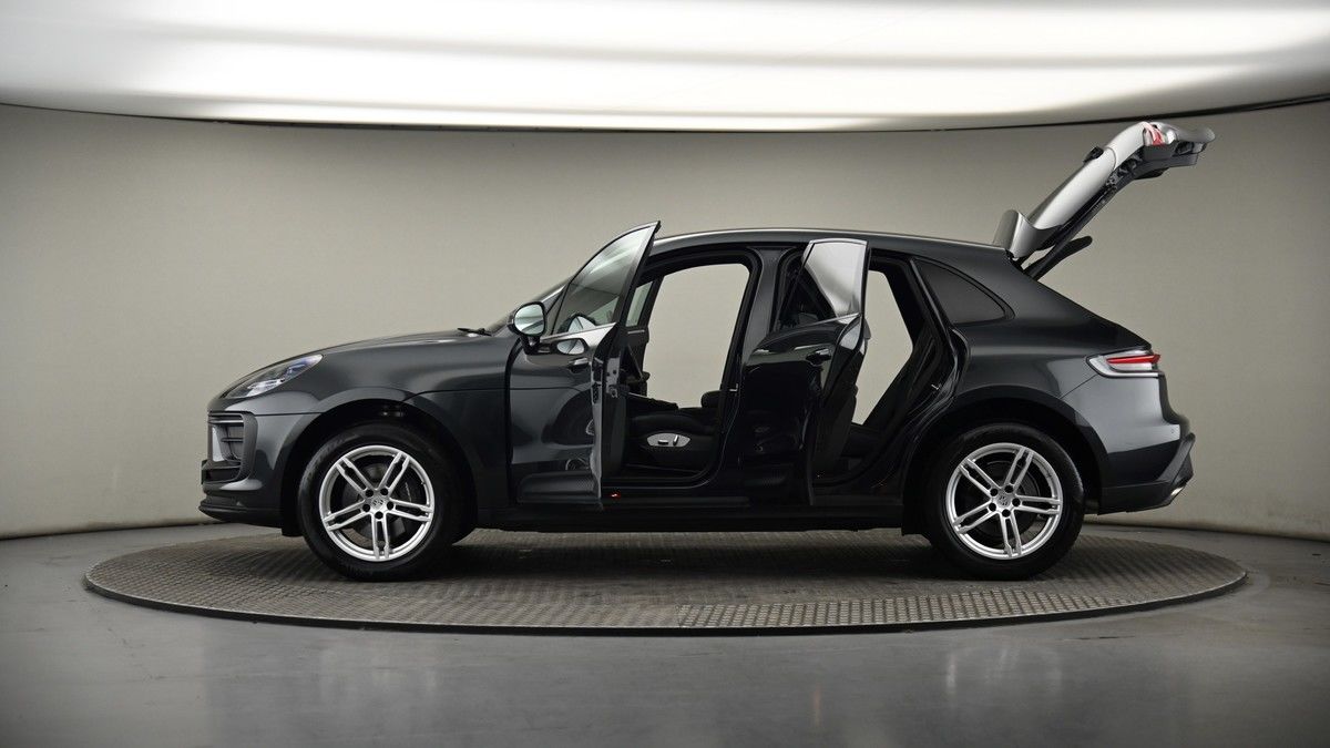 More views of Porsche Macan