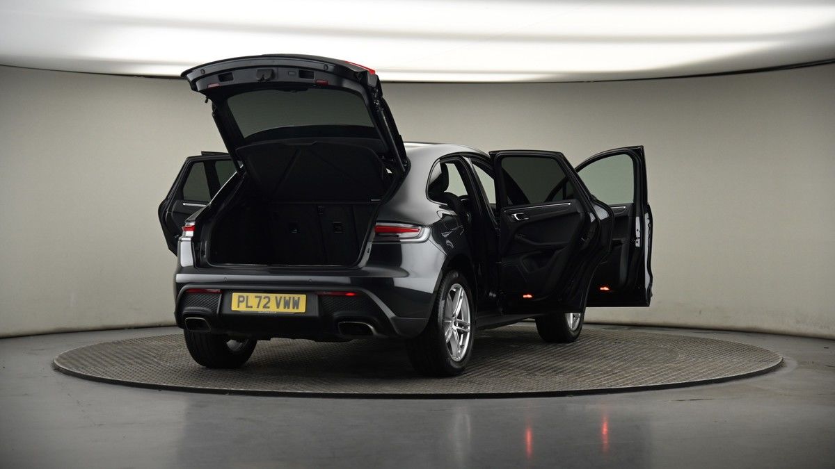 More views of Porsche Macan
