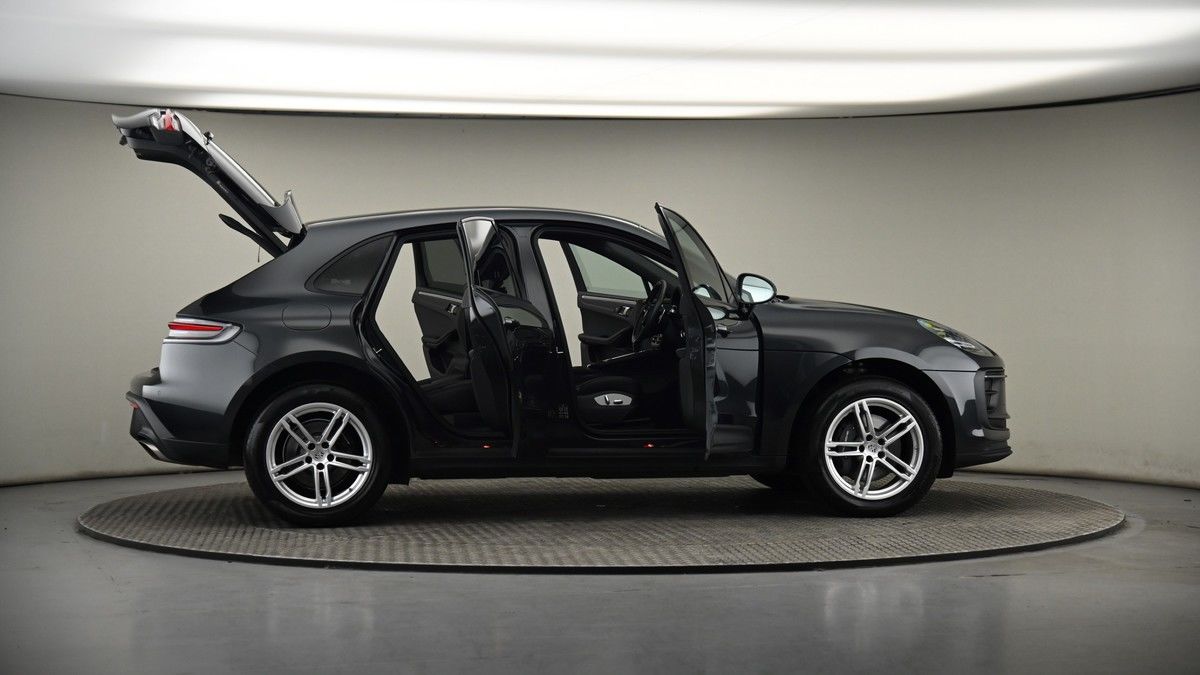 More views of Porsche Macan