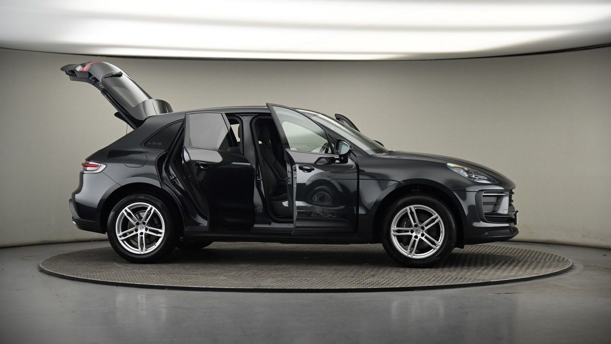 More views of Porsche Macan