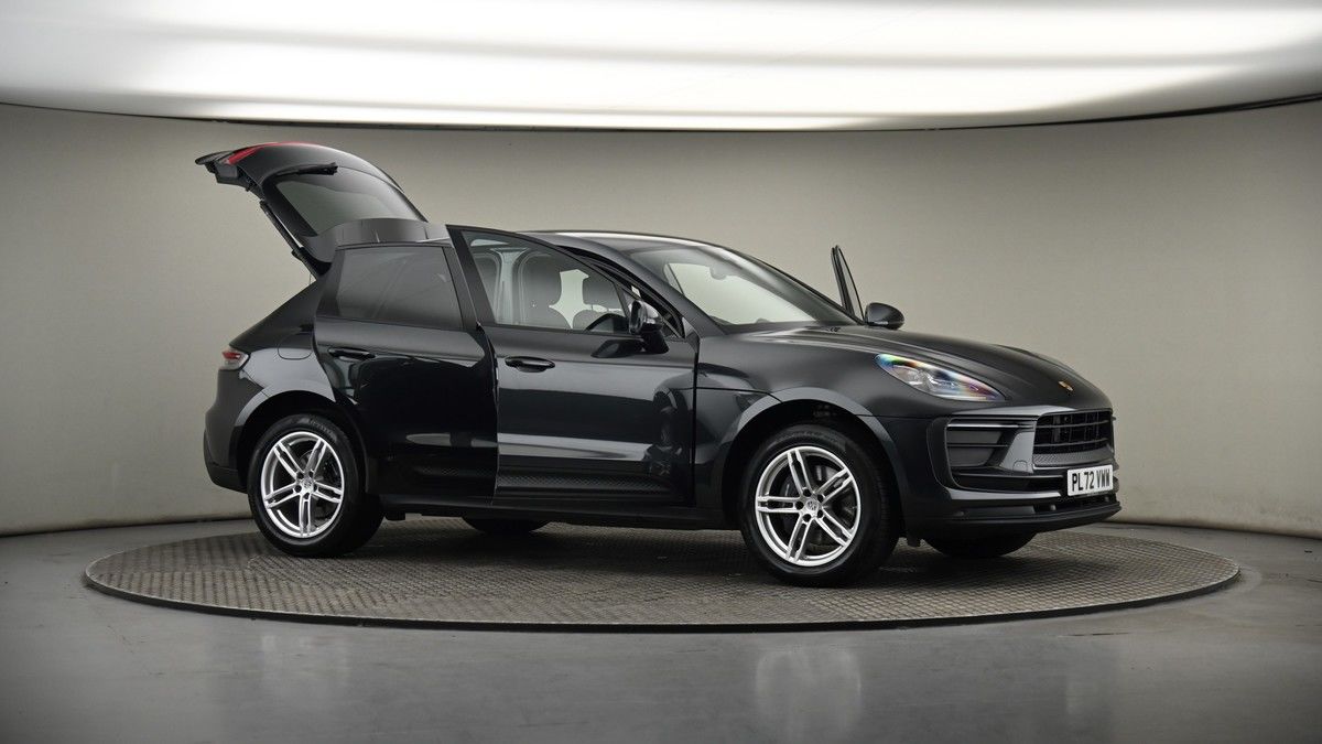 More views of Porsche Macan