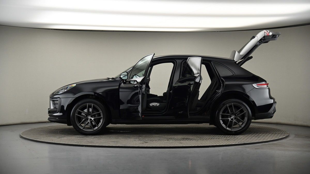 More views of Porsche Macan