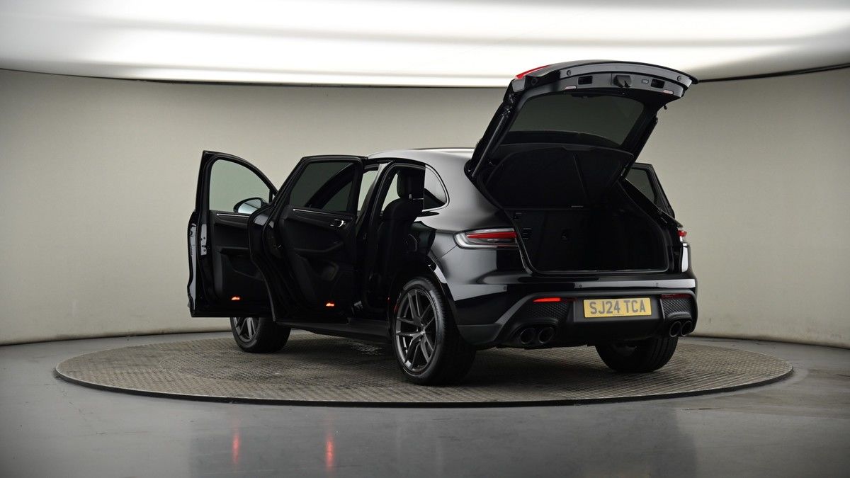 Porsche Macan Image 8