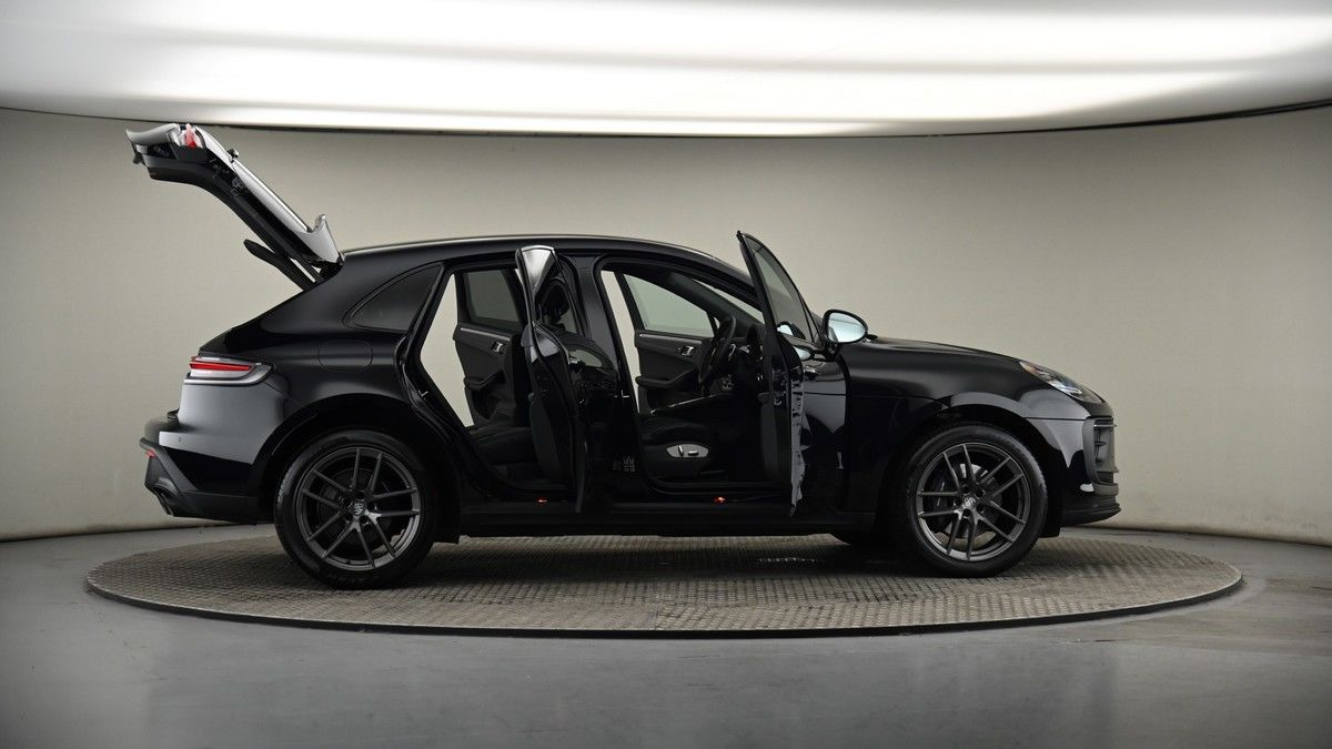More views of Porsche Macan