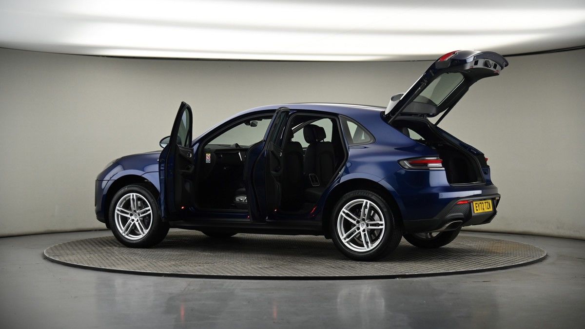 More views of Porsche Macan