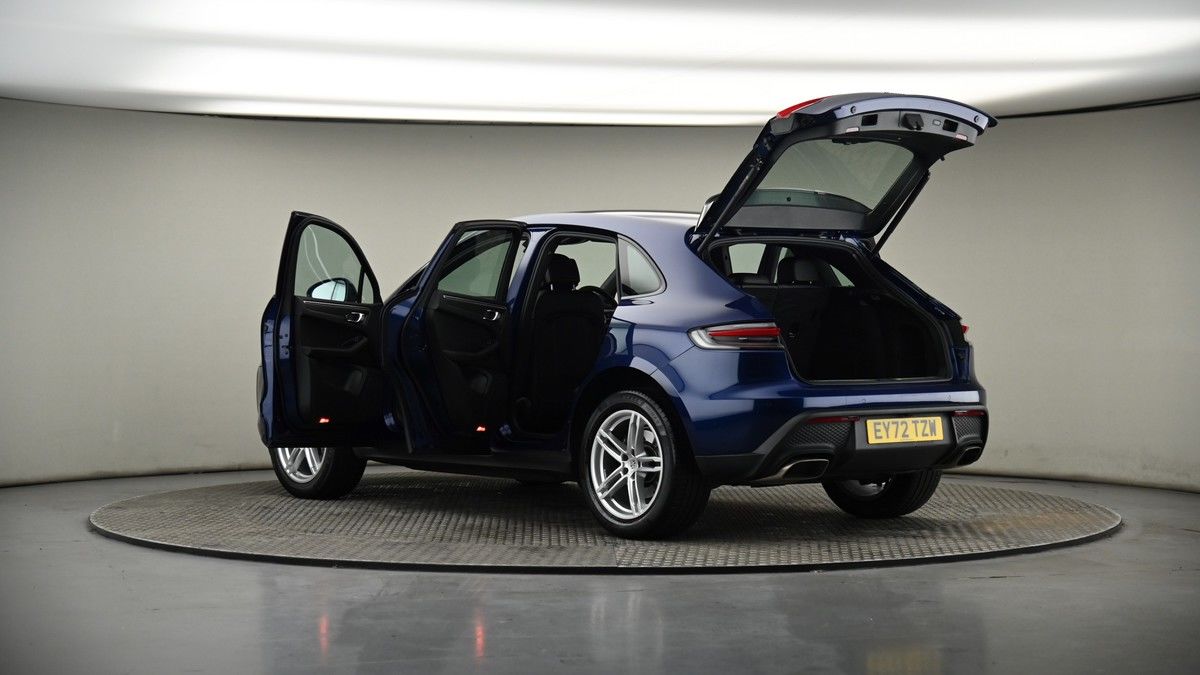 More views of Porsche Macan