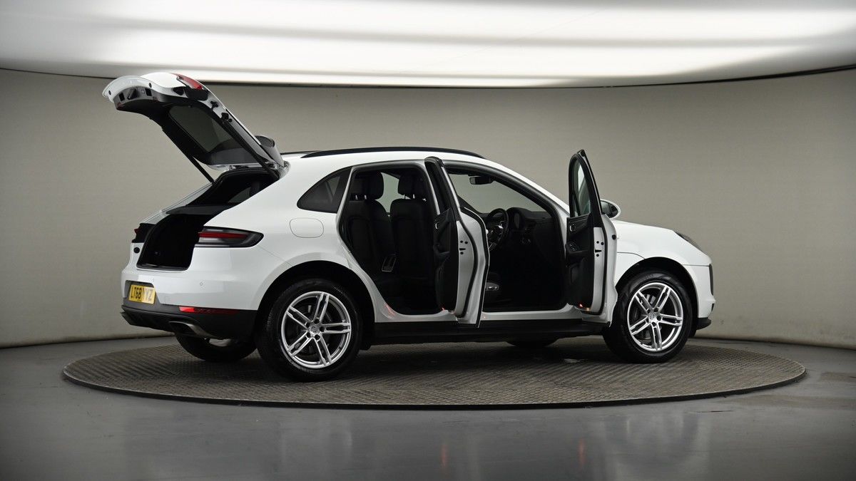 More views of Porsche Macan