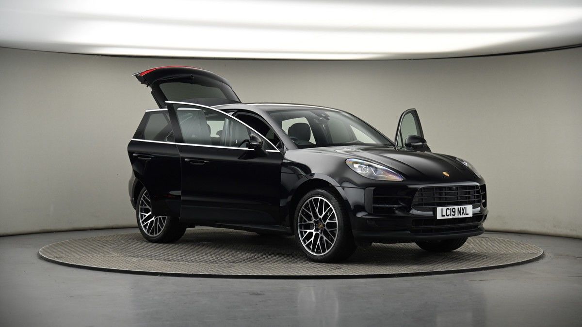 More views of Porsche Macan