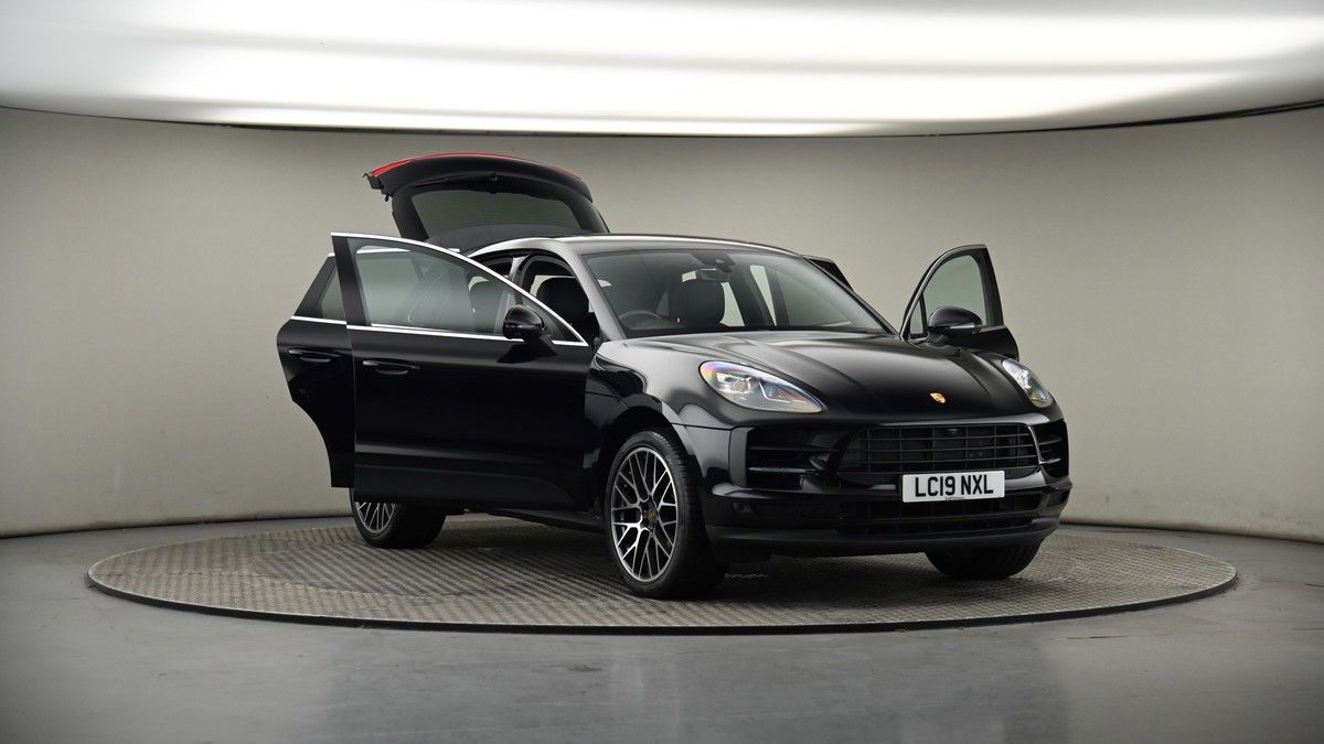 More views of Porsche Macan