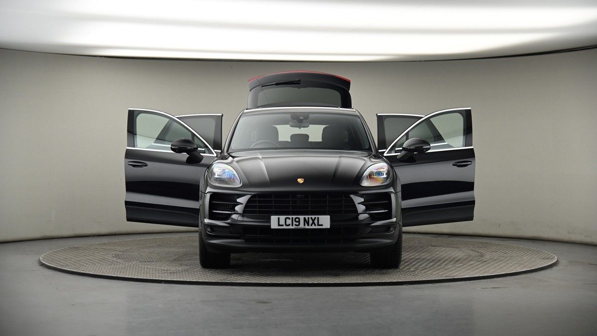 More views of Porsche Macan