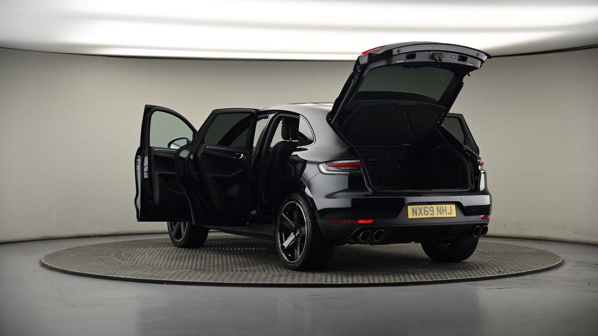Porsche Macan Image 8