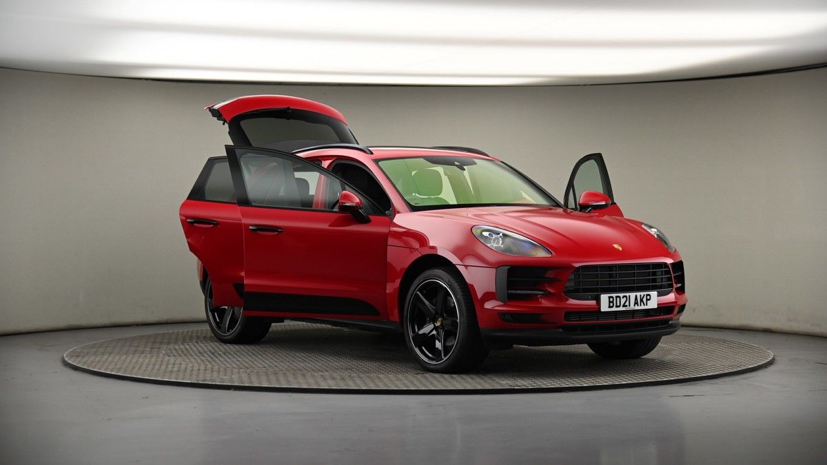 More views of Porsche Macan