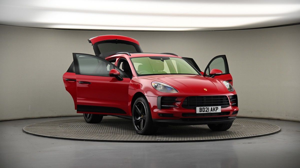 More views of Porsche Macan