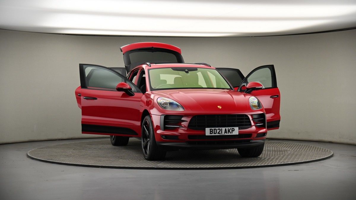 More views of Porsche Macan