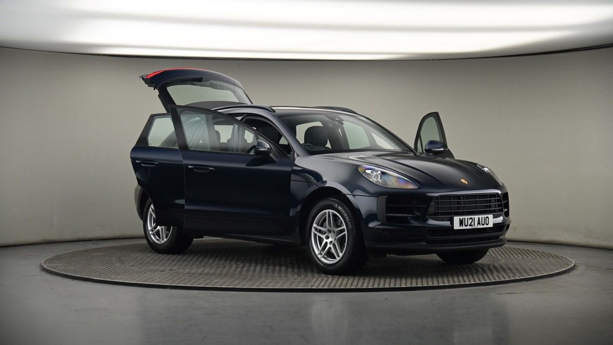 More views of Porsche Macan