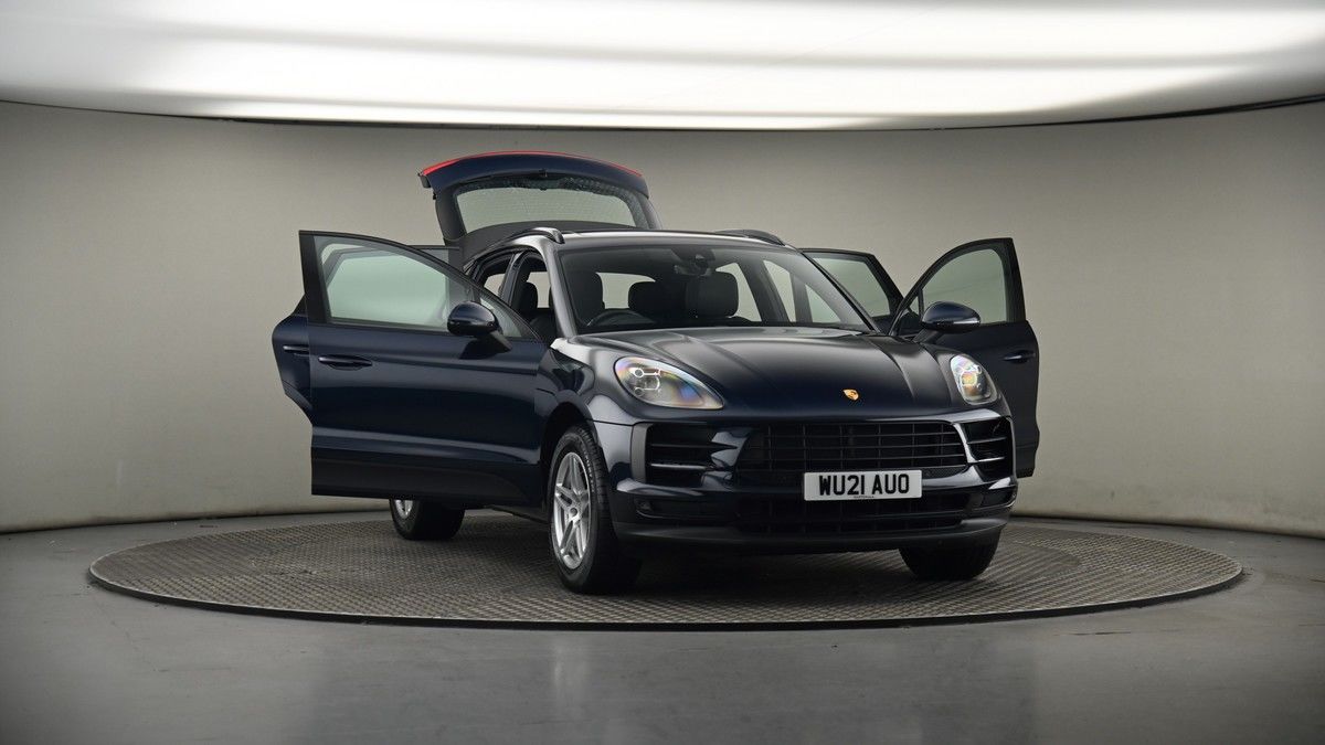More views of Porsche Macan