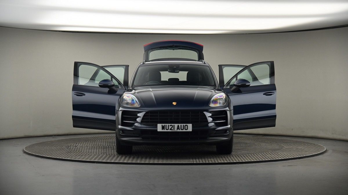 More views of Porsche Macan