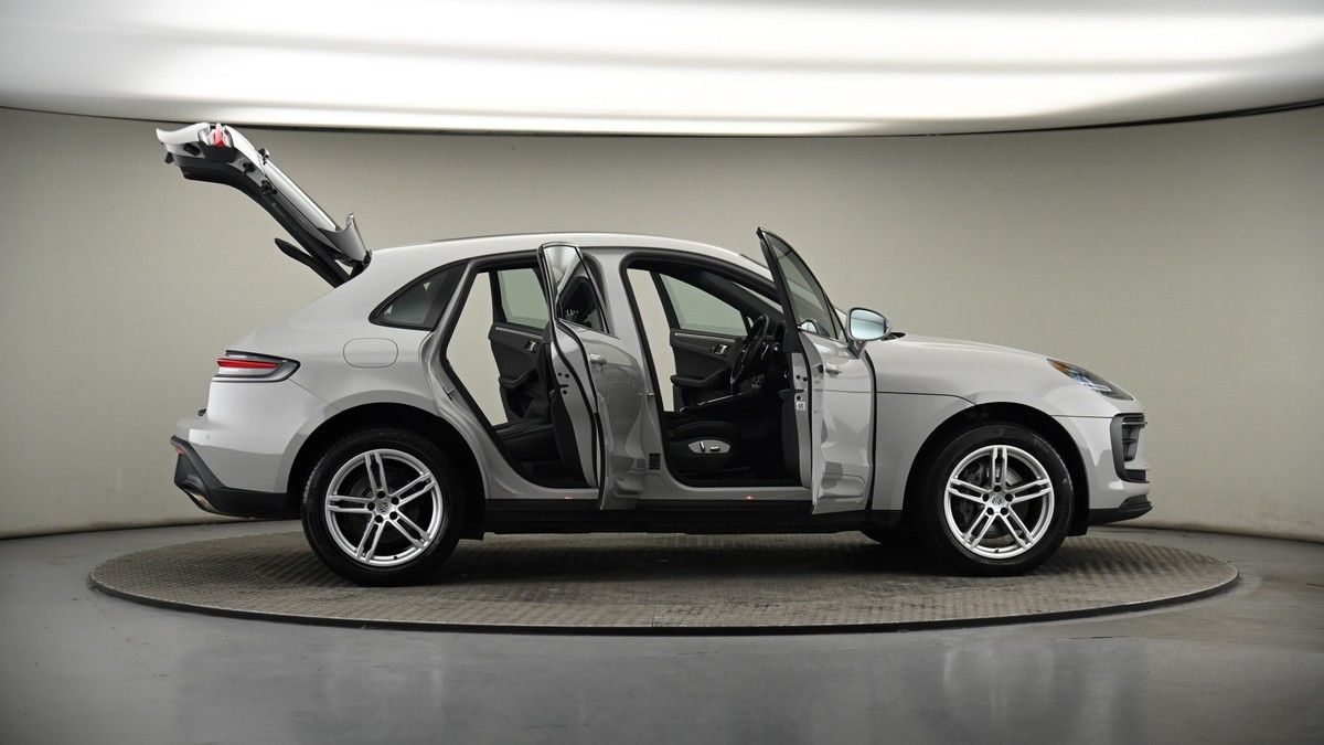 More views of Porsche Macan