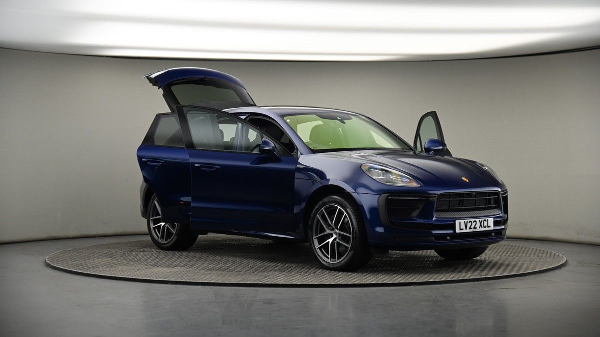 More views of Porsche Macan