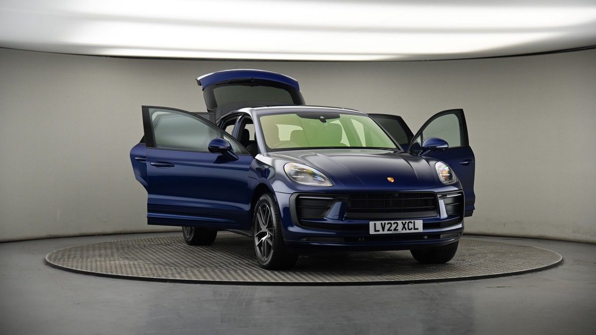 More views of Porsche Macan