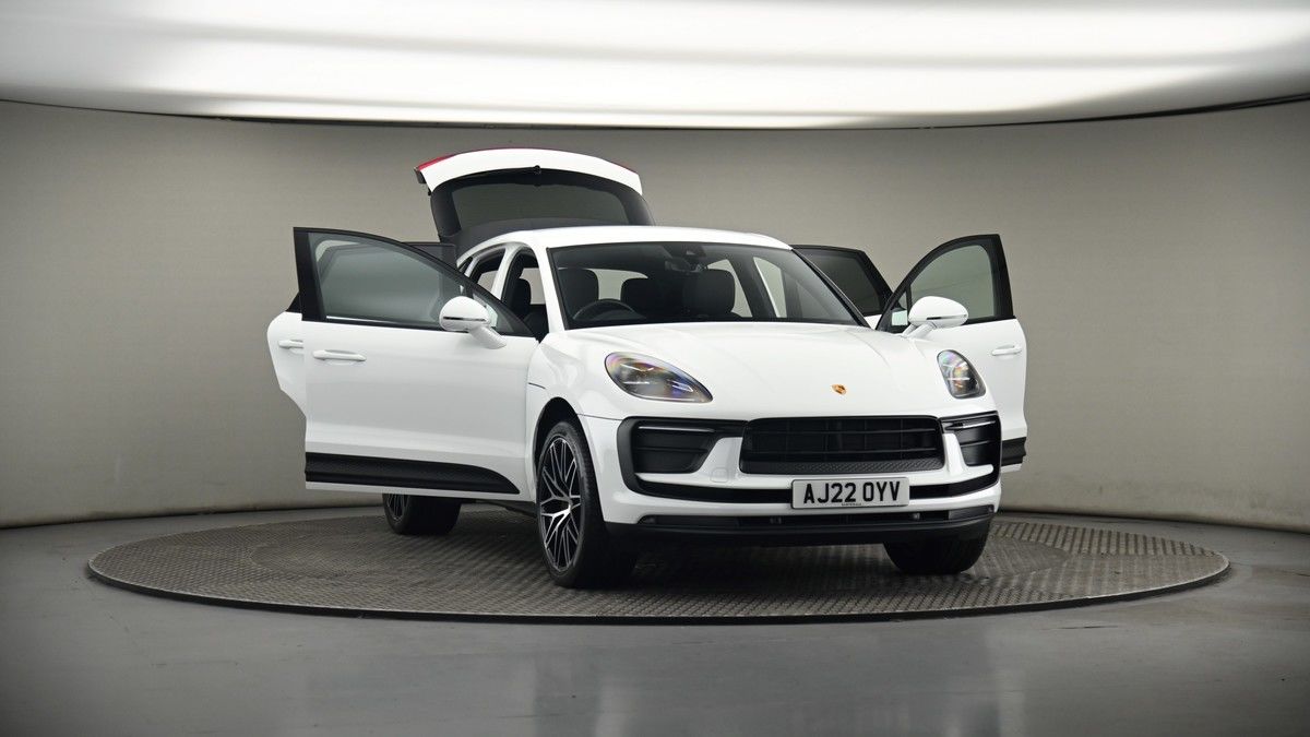 More views of Porsche Macan