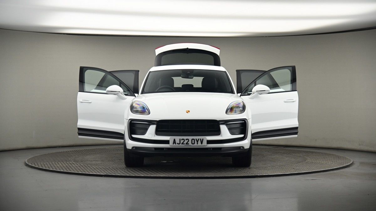 More views of Porsche Macan