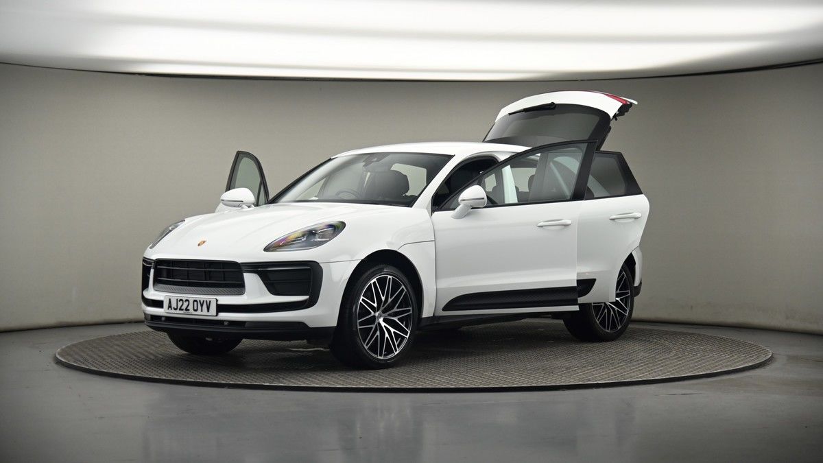 More views of Porsche Macan