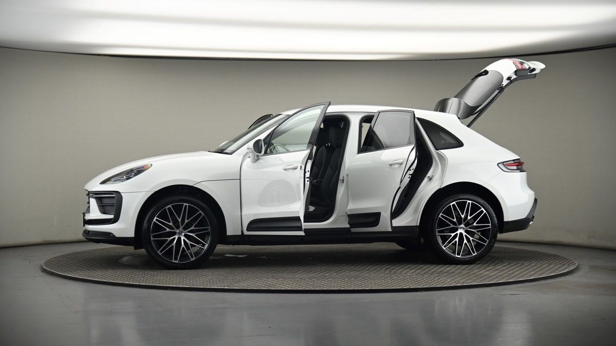 More views of Porsche Macan