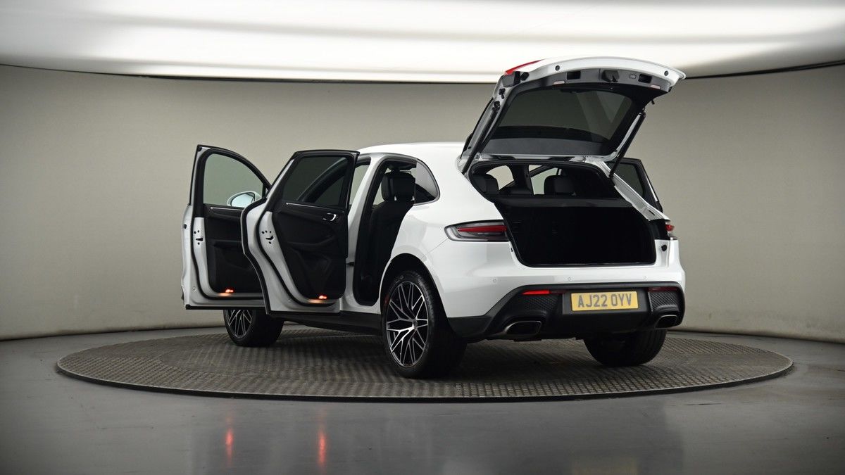 Porsche Macan Image 7