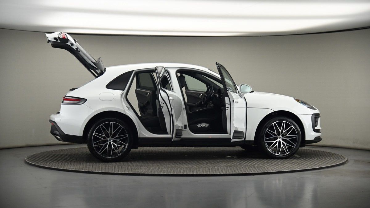 More views of Porsche Macan