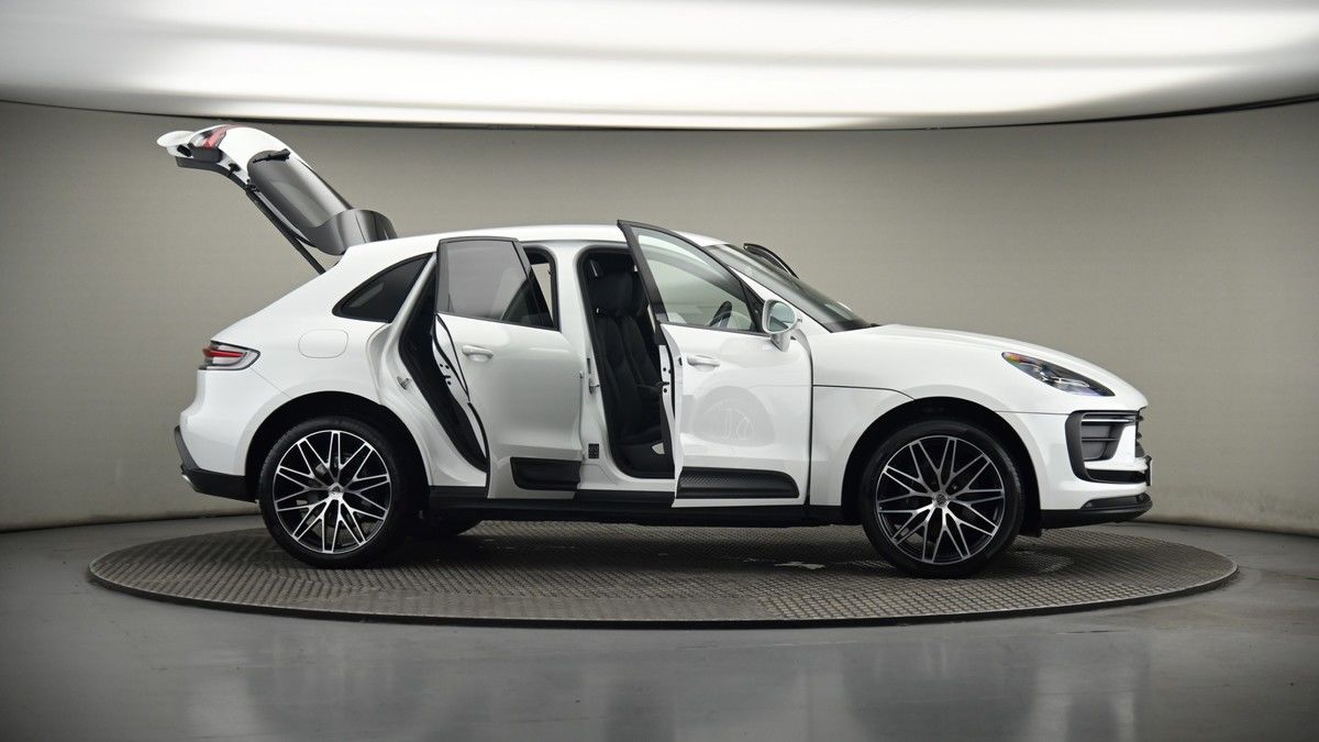 More views of Porsche Macan