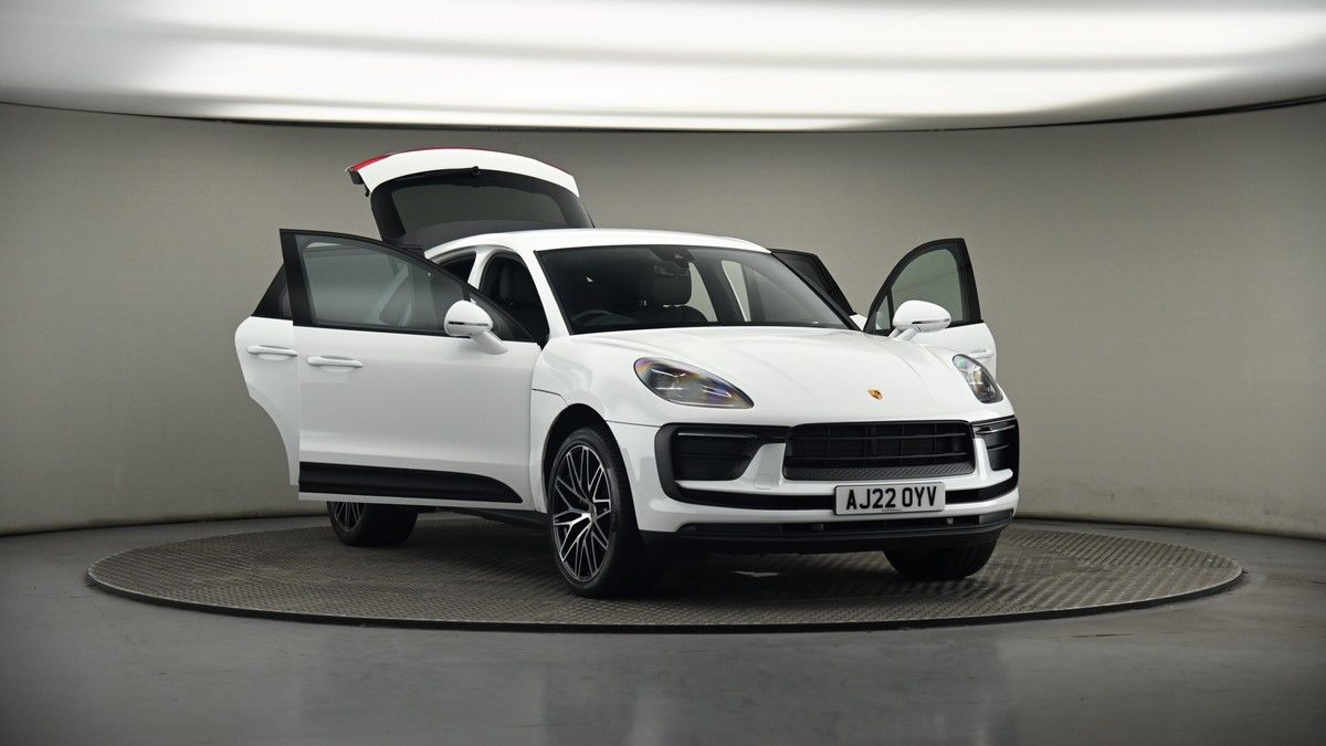 More views of Porsche Macan