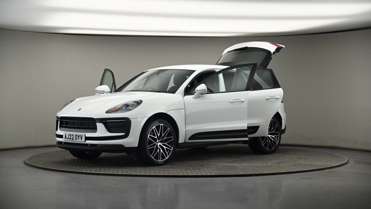 More views of Porsche Macan