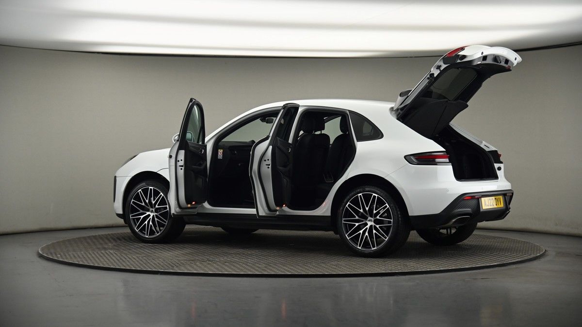 More views of Porsche Macan