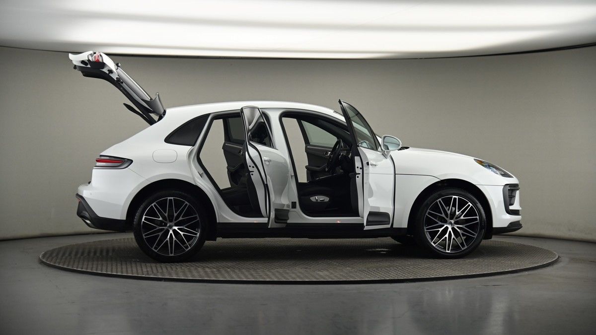 More views of Porsche Macan