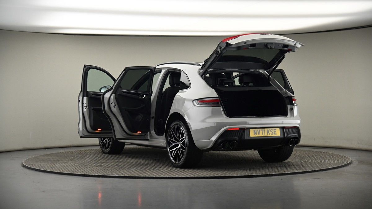 Porsche Macan Image 8