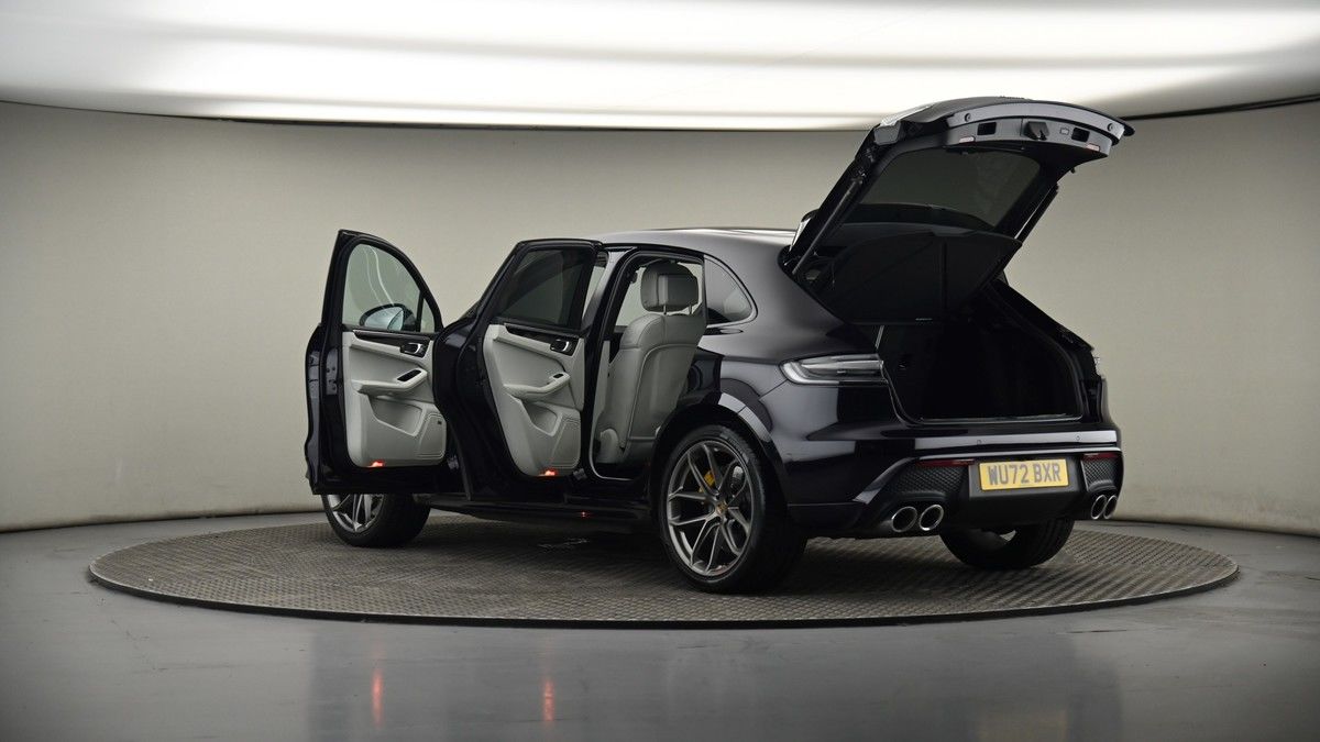 More views of Porsche Macan